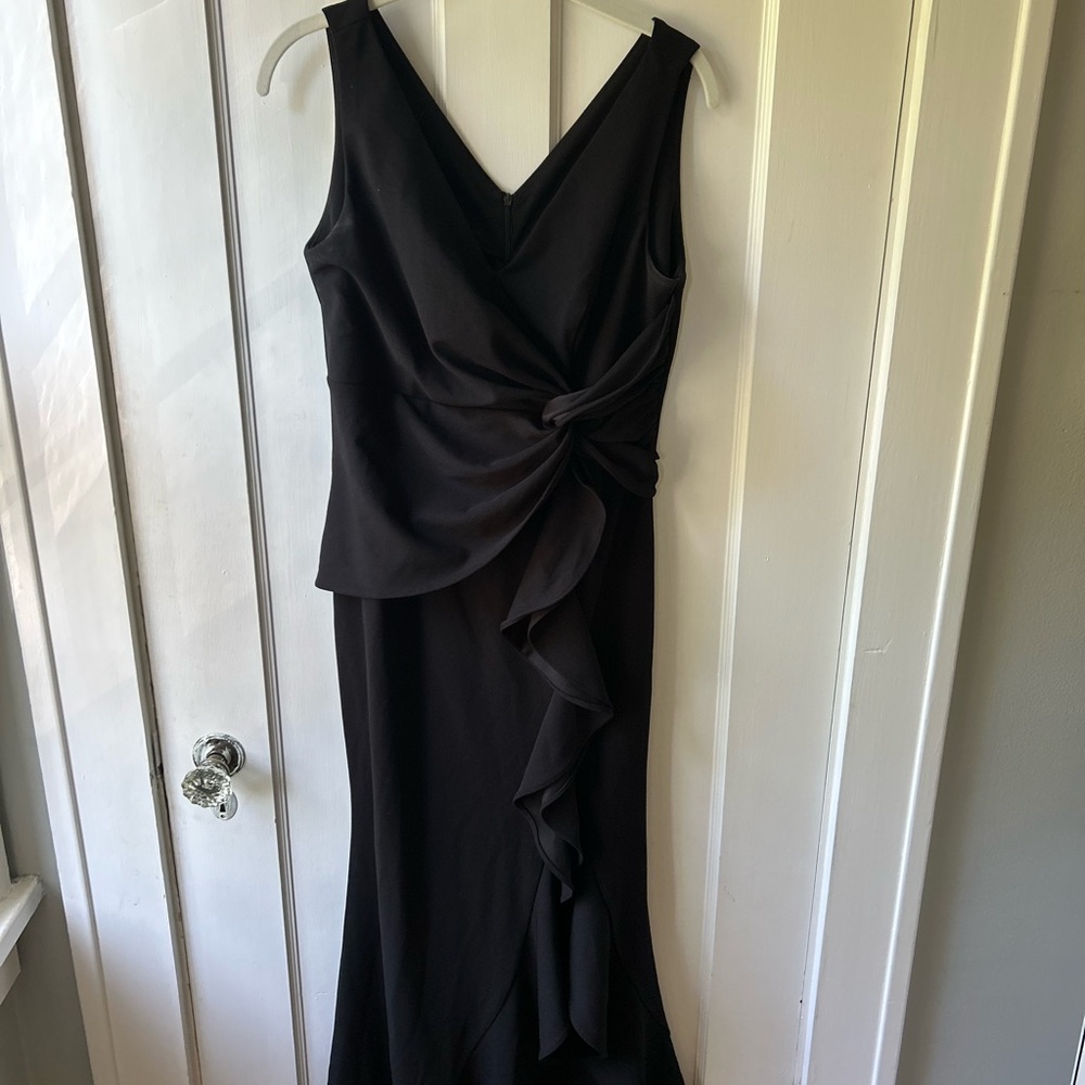 Elegant Black Knot Dress M